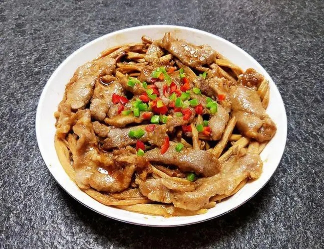 炊哥厨房：金针菜蒸肉片